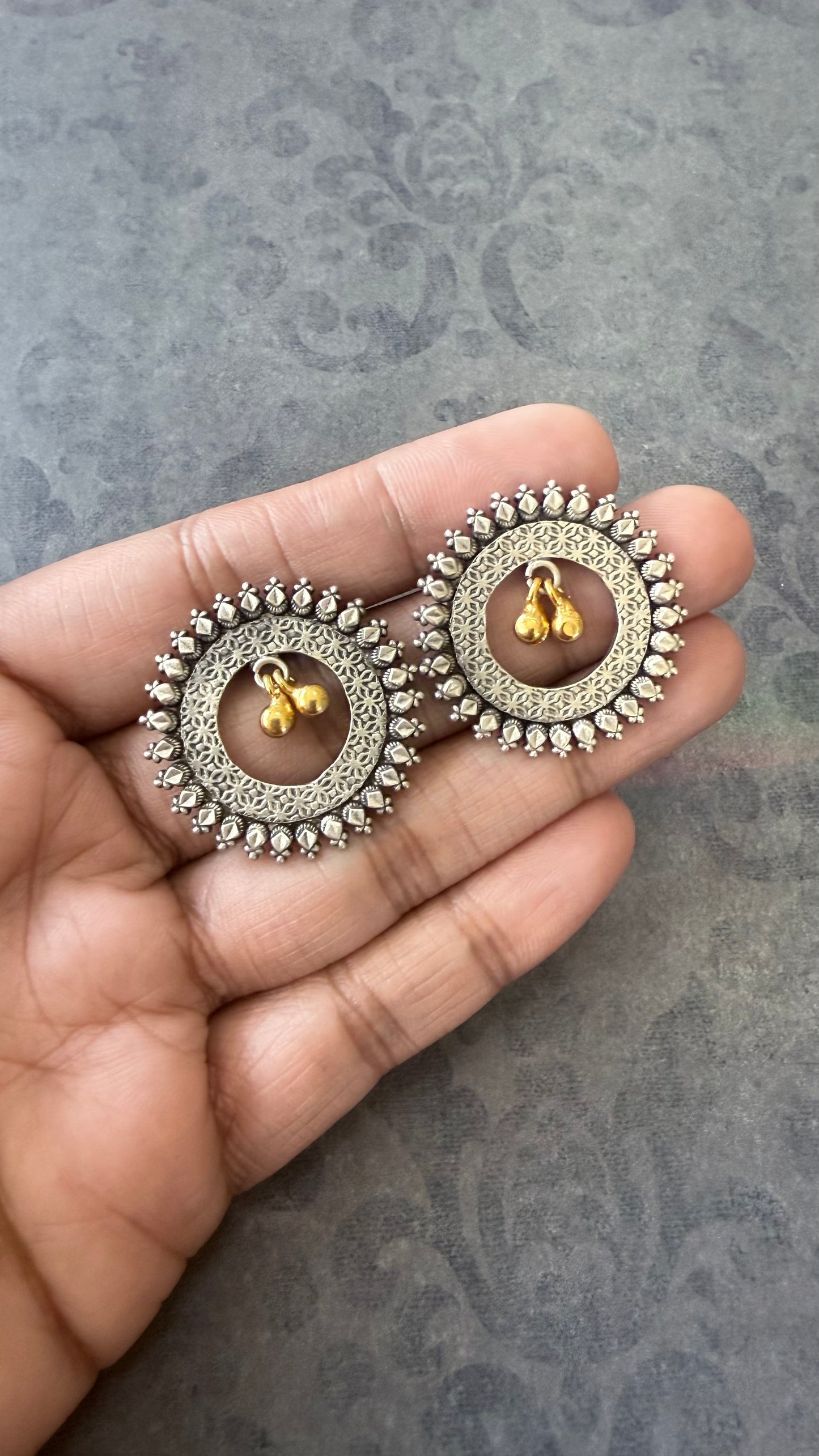 Sonna Silver - Dual-tone earrings