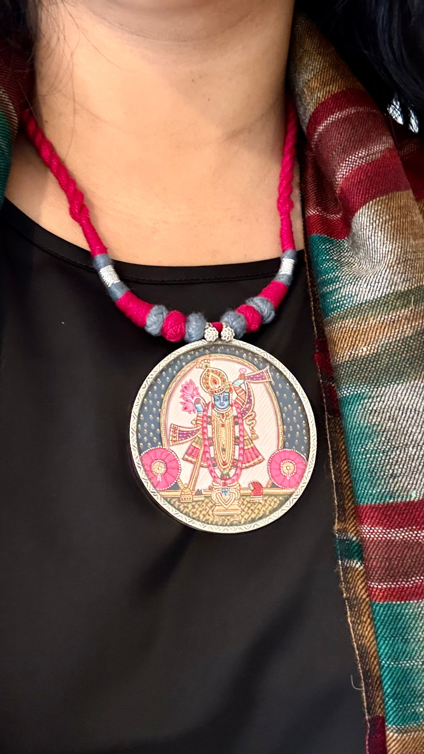 Leela – Shreenath Ji Pendant with Dori