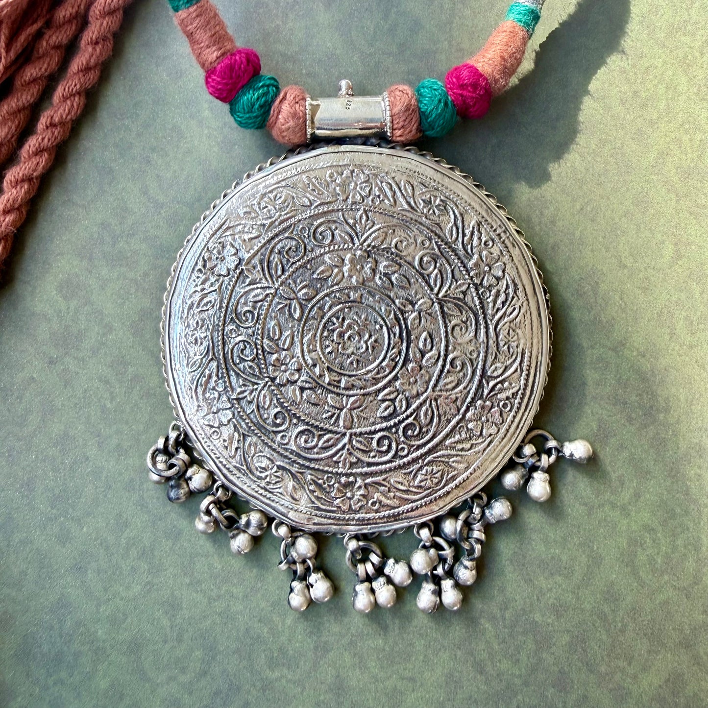 Leela – Radha Krishna Pendant with Dori