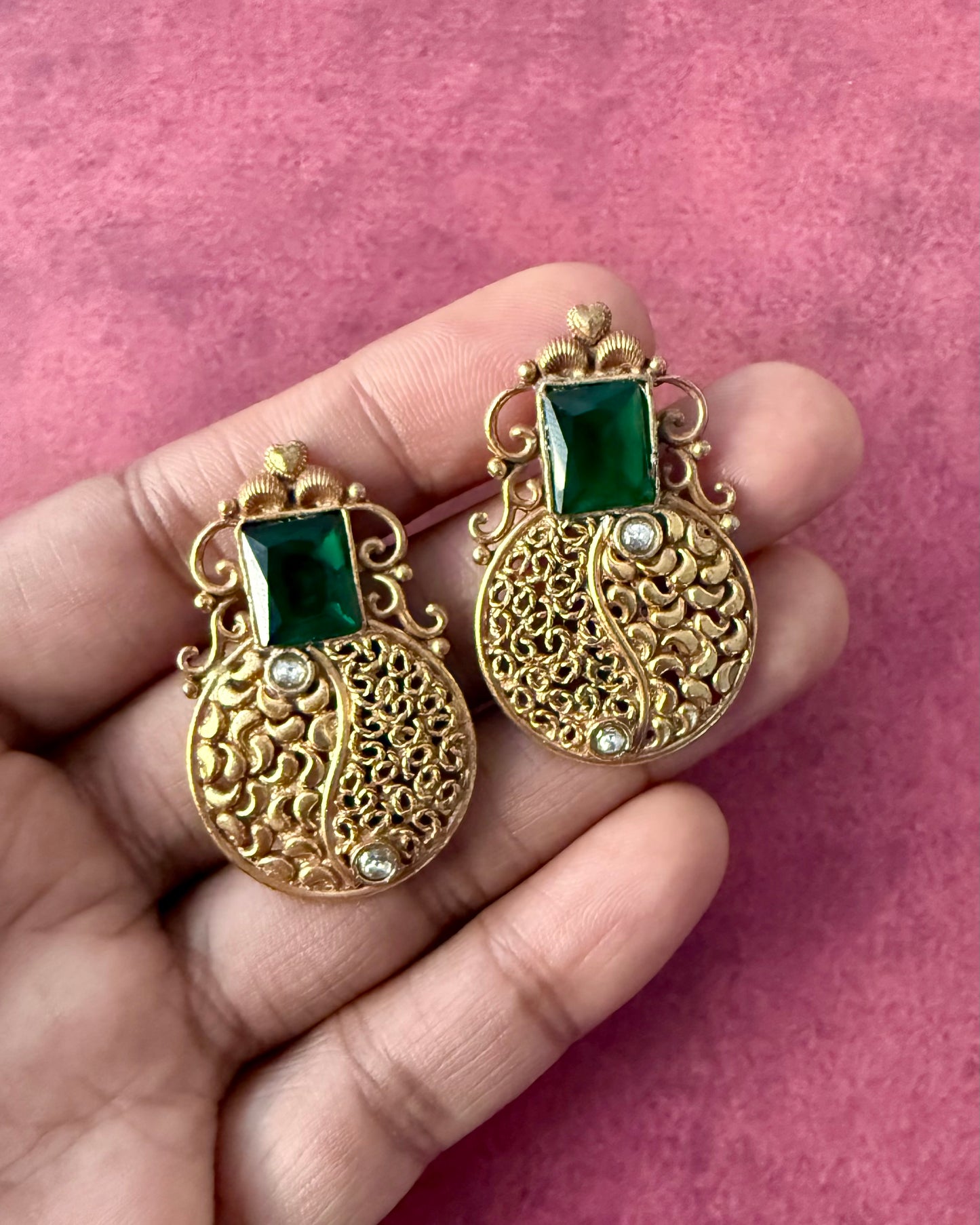 Meher Emerald Earrings