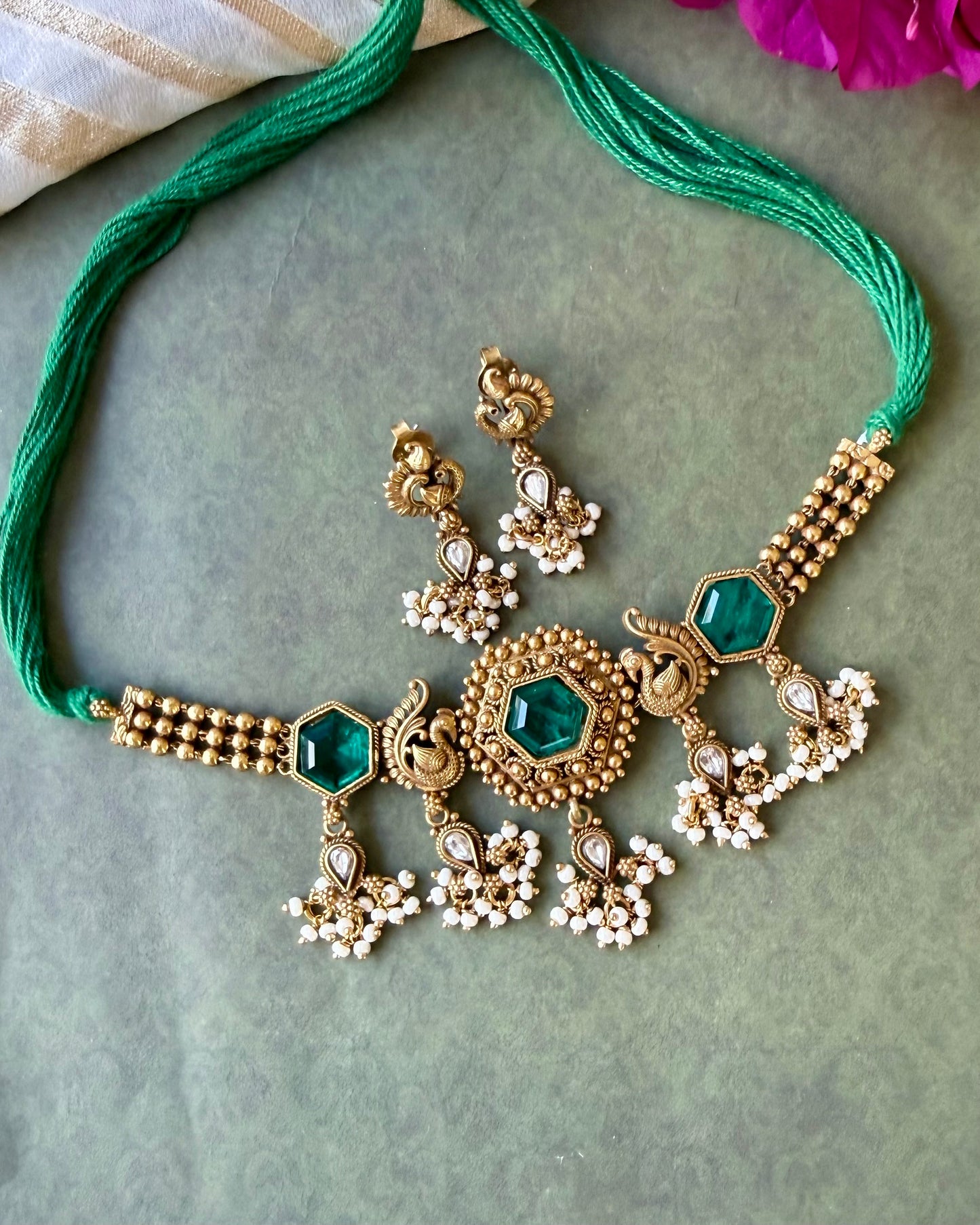 Mayura Emerald Necklace Set