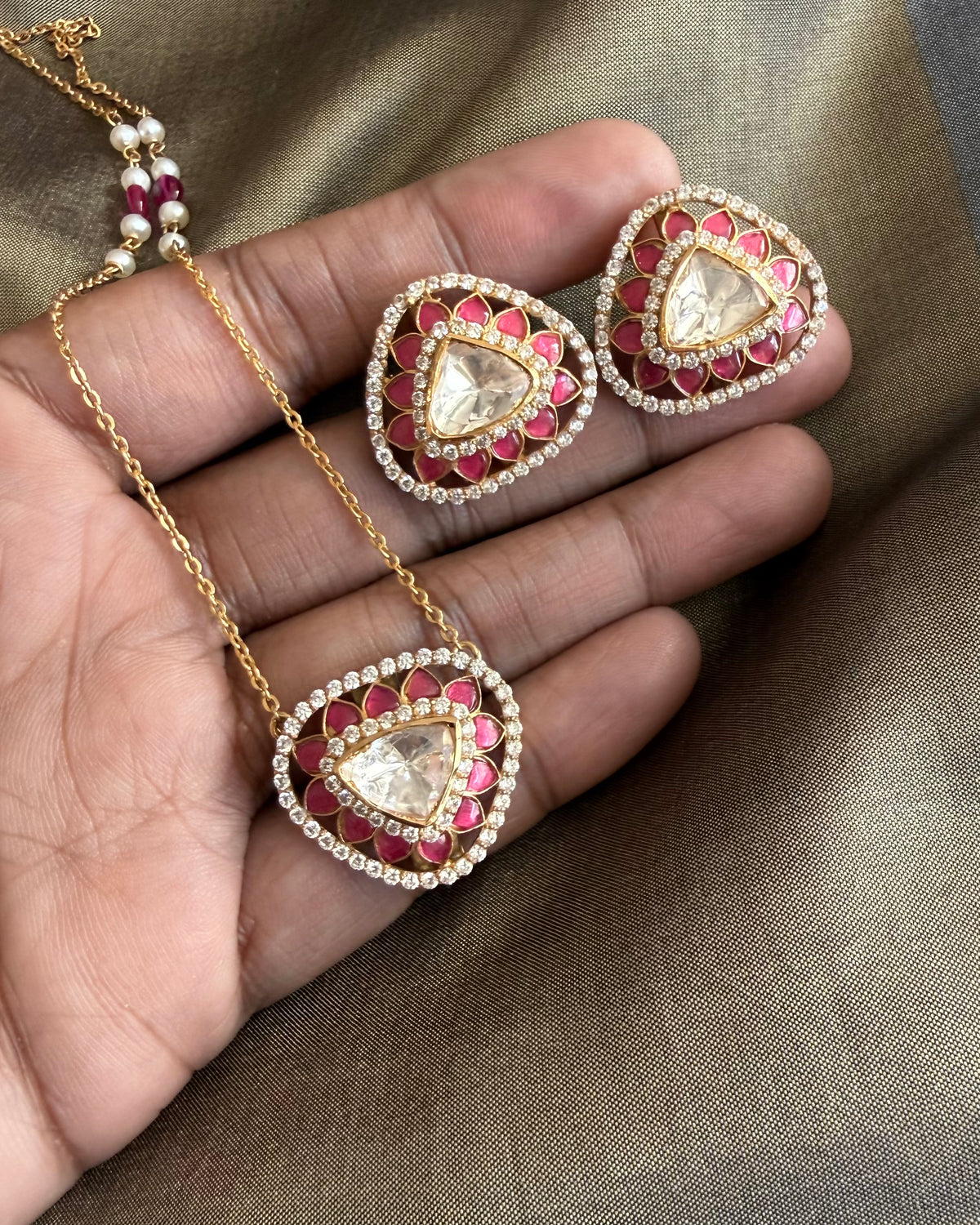 Riva Polki Pendant Set