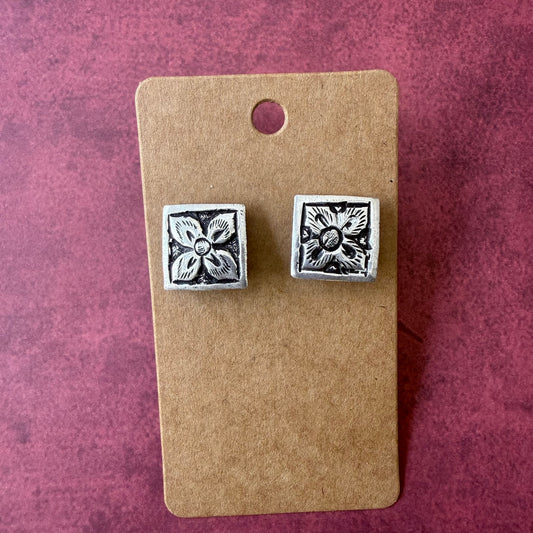 Phool Chitai Studs (square)