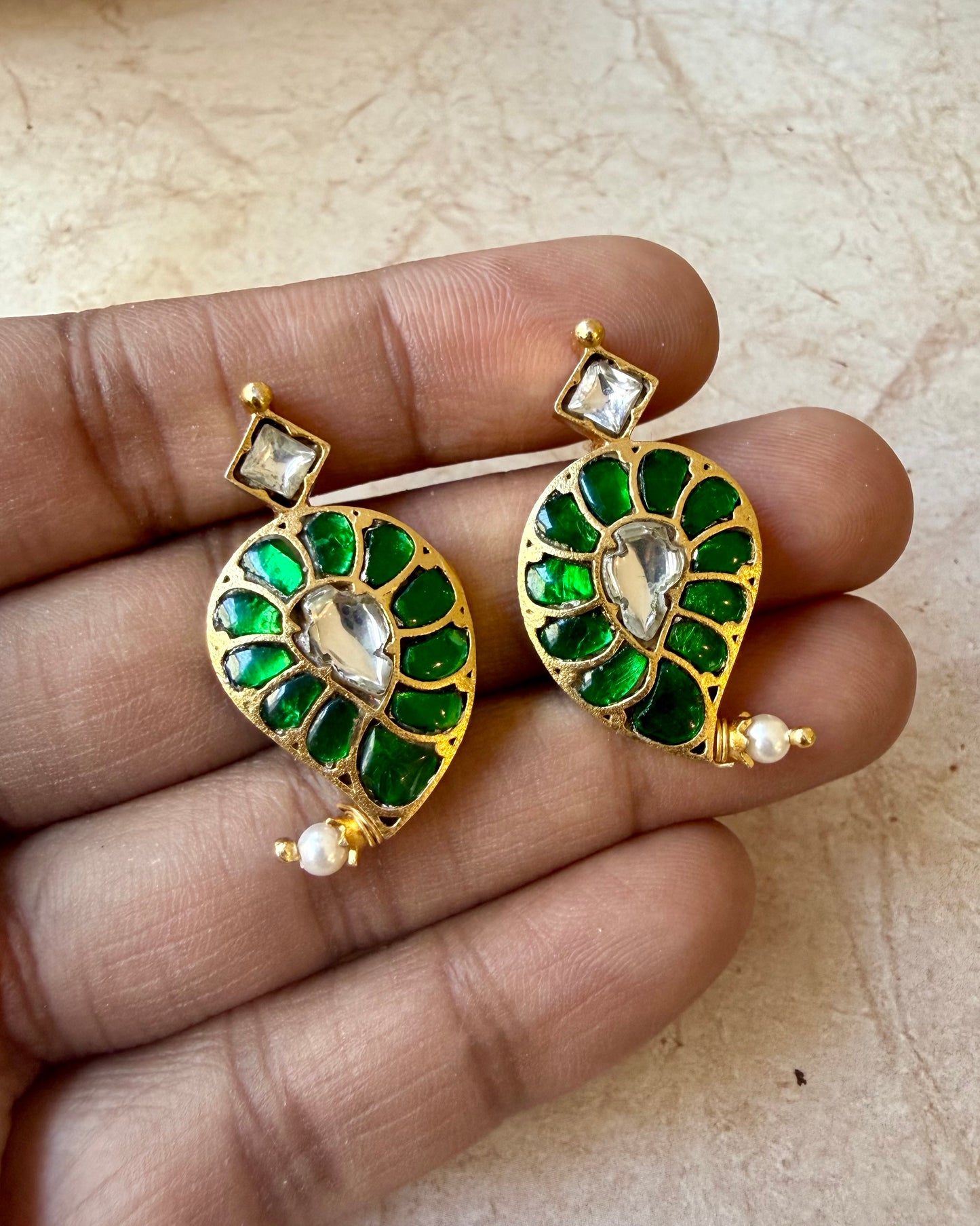 Raani Ambi Earrings – green