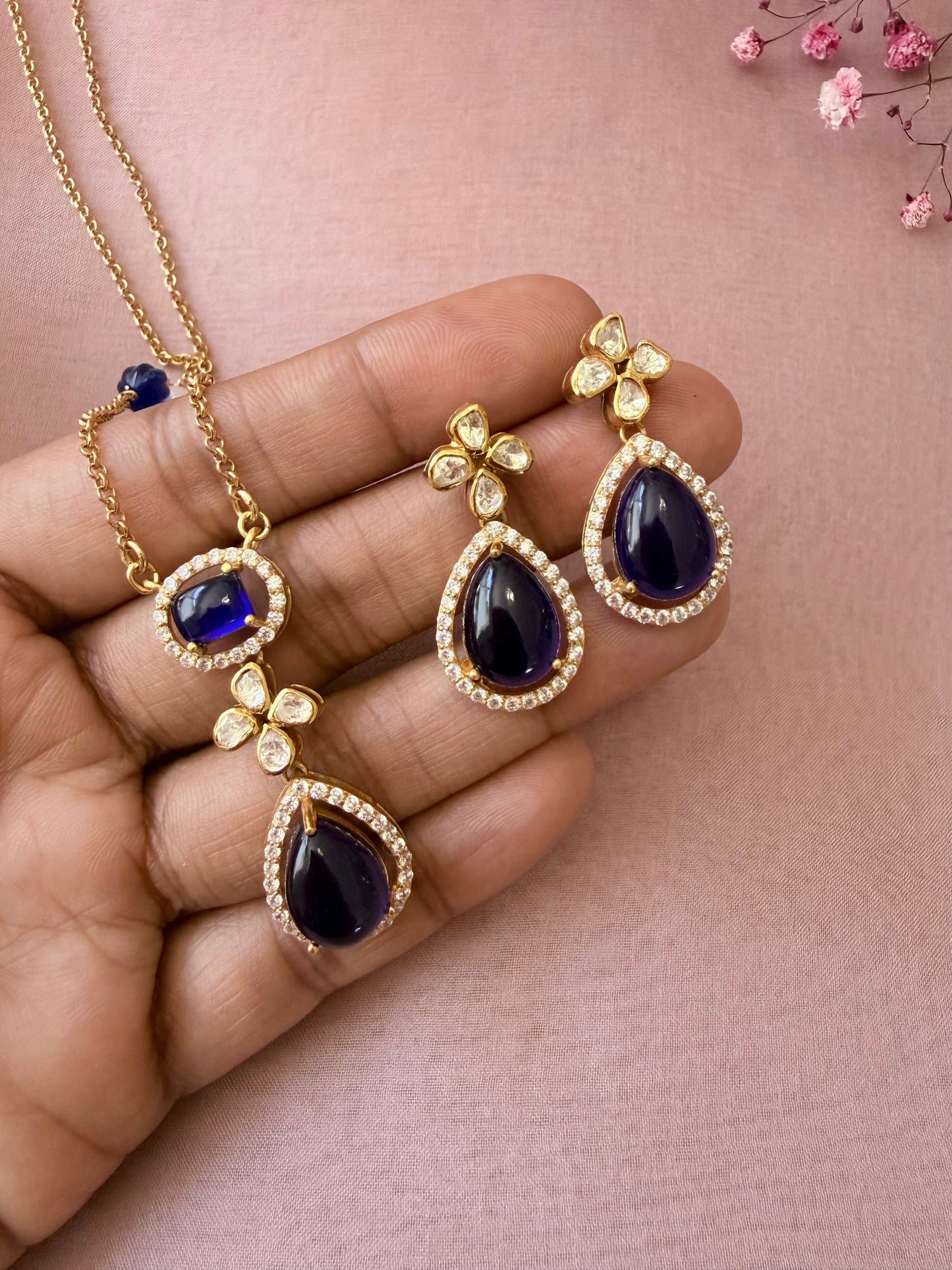 Midnight Blue Polki Pendant Set