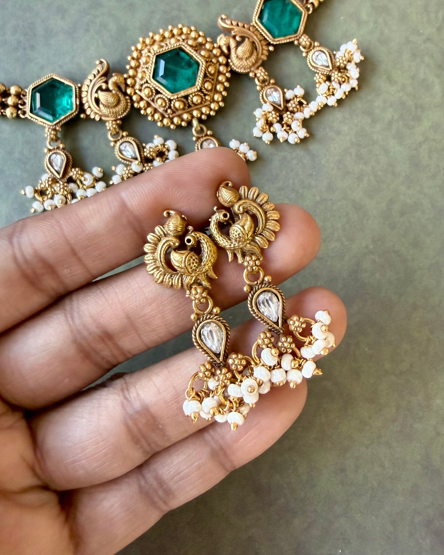Mayura Emerald Necklace Set