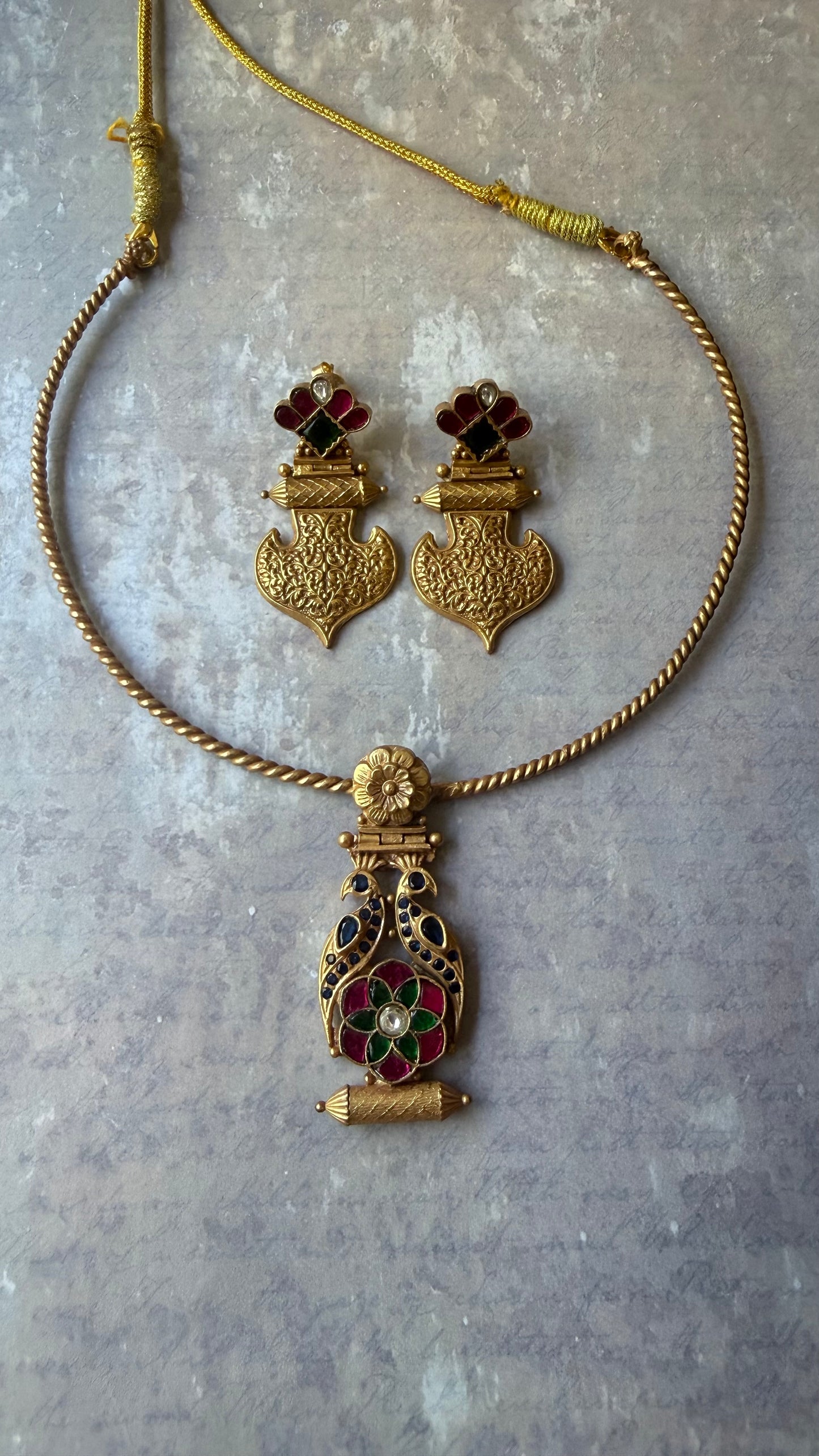 Aara Hasli Necklace