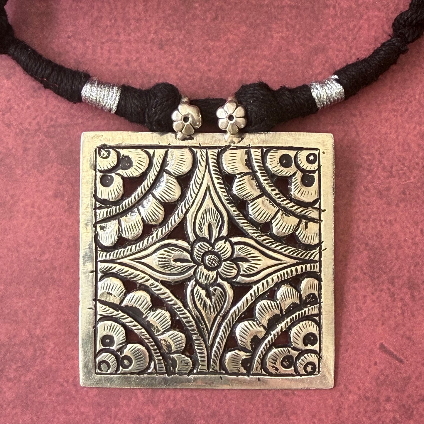 Chokor Chitai Pendant