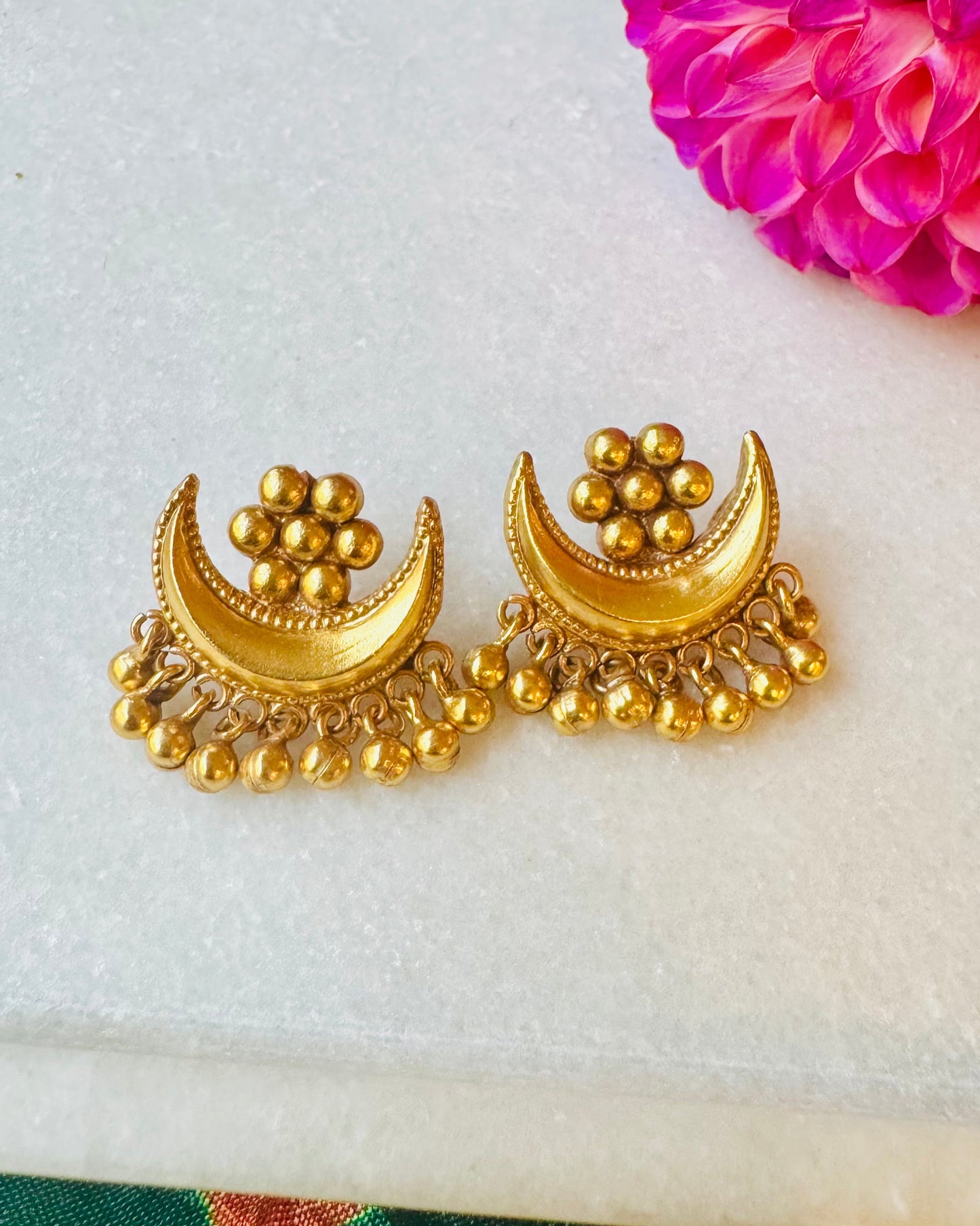 Crescent Tales Gold