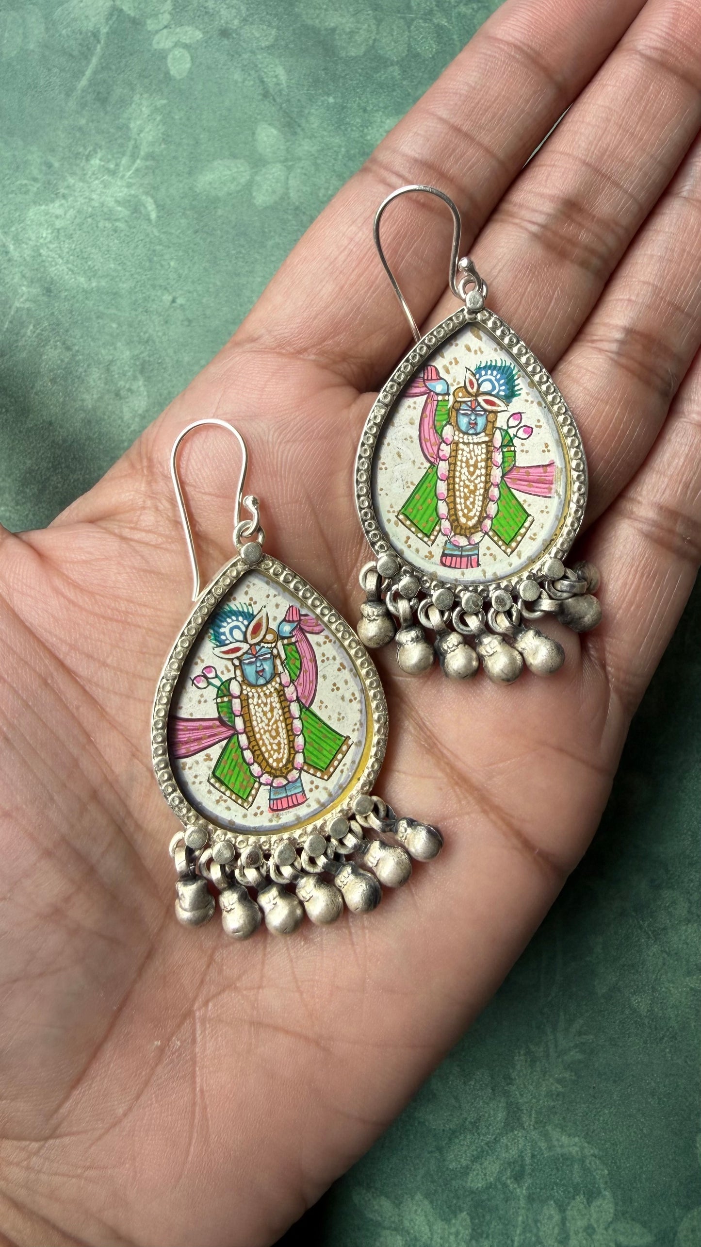 Leela – Shreenath ji Drop Earrings